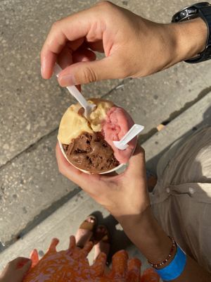 Chocolate, Tomate de Arbol (tamarillo) and Guayaba (Guava) at Gelateria Tramonti in Cartagena