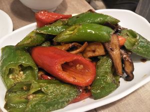 Mixed mushrooms and peppers at Vegetarian Kitchen 素食園坊 in Hong Kong Island