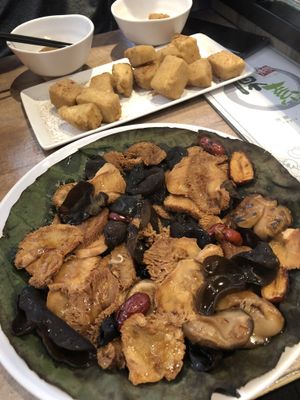 Steamed “Chicken” and fungus. at Vegetarian Kitchen 素食園坊 in Hong Kong Island