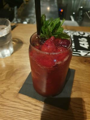 Ice Berries at Four One Six (416) in Tel Aviv