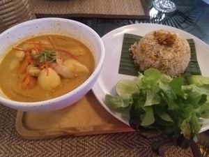 Thai curry and garlic fried rice at Reform Kafe in Chiang Mai