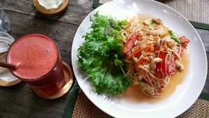 papaya salad  at Reform Kafe in Chiang Mai
