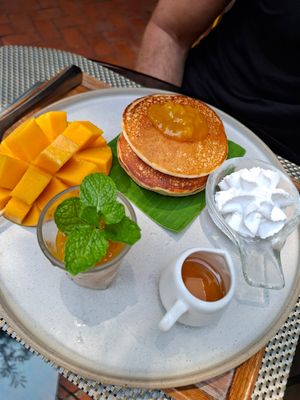Mango pancake at Reform Kafe in Chiang Mai