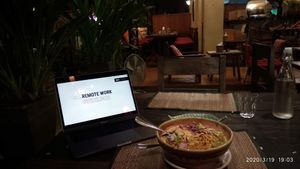 Khao Soi at Reform Kafe in Chiang Mai