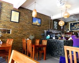 Nice interior with live flowers and calming music at May Quan Chay in Nha Trang