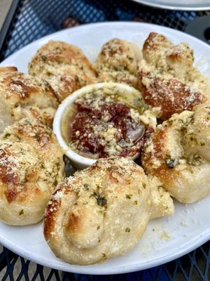 Garlic knots & marinara sauce  🧄  at Piante Pizzeria in Breckenridge