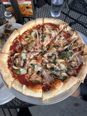 Margarita pizza with fresh basil added mushrooms & onions… so yummy!  at Piante Pizzeria in Breckenridge