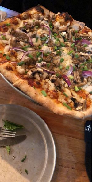 Bbq pizza at Piante Pizzeria in Breckenridge