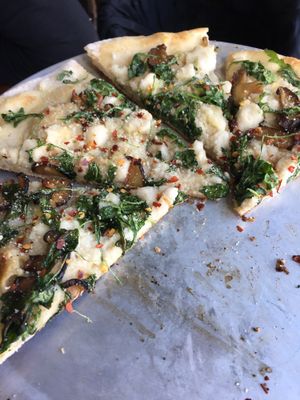 White Pizza at Piante Pizzeria in Breckenridge