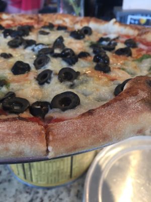 Margarita pizza with olives  at Piante Pizzeria in Breckenridge