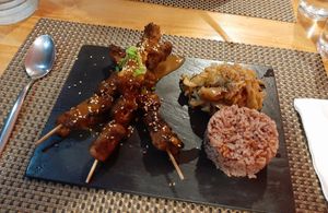 Skewers with sesame kangkong at Luna Rossa in Panglao