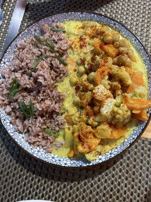 Yellow curry chickpeas  at Luna Rossa in Panglao