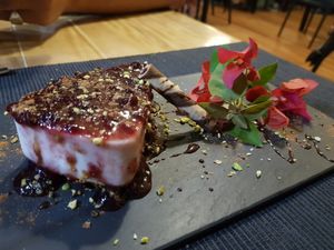 Vegan Cheesecake at Luna Rossa in Panglao