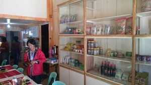 some of the stuff you can buy at Anayah's in Bontoc Mountain Province