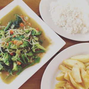 Vegetarian curry at Bonanza Bar & Restaurant in Kralendijk