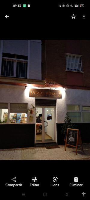 Puerta at Vegan Place in Malaga