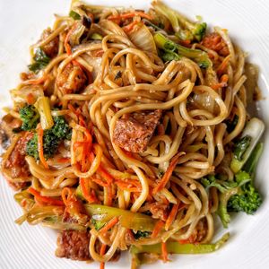 Meeh Ob Khing   at KaTi in Portland