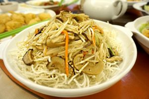 11 at Tung Fong Siu Kee Yuen 東方小祇園 in Hong Kong Island