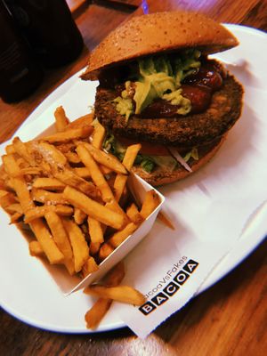 Gran vegano (best vegan option) at Bacoa - San Jeronimo in Madrid