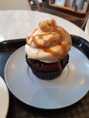 Sneakers cupcake  at Pink Ribbon Cupcakes in Hamburg