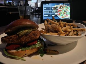 Gardein Grilled Chicken and Avocado Sandwich. No cheese no Mayo. Subbed grilled for fried chickin  at Yard House in Atlanta