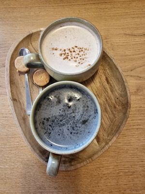 Milks at O'YO - Brabantdam in Ghent