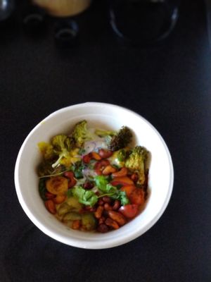 Golden Goodness Bowl(vegetarisch) at O'YO - Brabantdam in Ghent