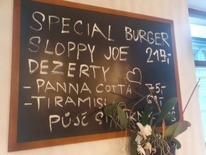 Tiramisu war saulecker at Chutnej in Vinohrady