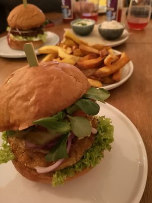 Burger + fries (with garlic sauce and tartar sauce) at Chutnej in Vinohrady