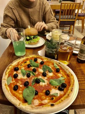 Vegan pizza at Chutnej in Vinohrady
