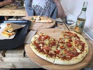 Pizza and calzone at Chutnej in Vinohrady