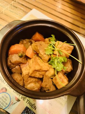 Mixed braised vegetables (my favourite dish - had tofu, carrots, mushroom and some sort of suede?)  at Yen Nha Hang Chay & Yoga in Nha Trang