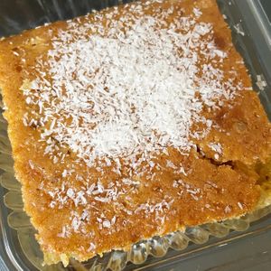 Nice vegan cake take out 🍰💛 at Natural Spice in Panama City