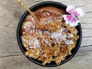 Smoothie bowl at Cafe Bizarro in Itacare