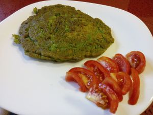 Vegan salted pancake (gram flour, spinach purée, green pepper) at 1o9 Cafe in Udaipur