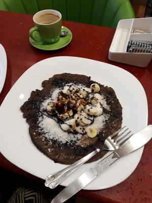 Vegan pancake and massala tea with soy milk at 1o9 Cafe in Udaipur