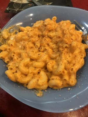 Basic bland vegan Mac and cheese  at 1o9 Cafe in Udaipur