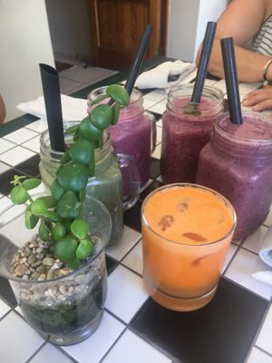 We had (from left to right) the Green Alkalizer, Banna Berry, Tuttifrutti and a freshly pressed juice made of carrots, apple and pineapple. Everything tasted amazing! at Nourish in Swellendam