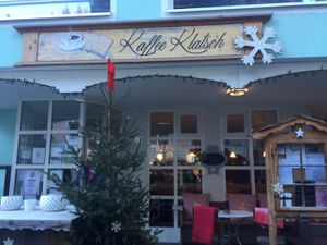 outside  at KaffeeKlatsch in Davos Platz
