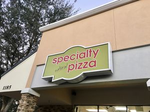 Storefront at Specialty Pizza in Altamonte Springs