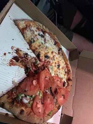 Half olive half veggie vegan pizza at Specialty Pizza in Altamonte Springs