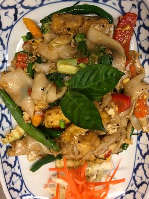 Pad kee moaw veggies and tofu; fried thick rice noodle with egg or No egg with soy sauce and sweet black sauce with mixed veggies and tofu ... vegetarian, vegan and gluten free used rice sauce instead soy sauce  at Pattaya Thai in Hamilton