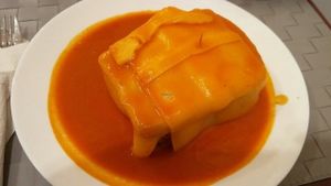 Francesinha at VGood in Rio Tinto