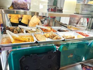 Dishes at Zhen Xiang Vegetarian in North Singapore