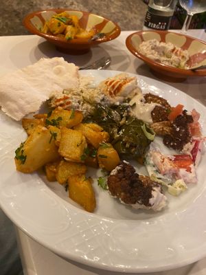 Vegan platter 💚 at Restaurante Beirut in Gran Canaria