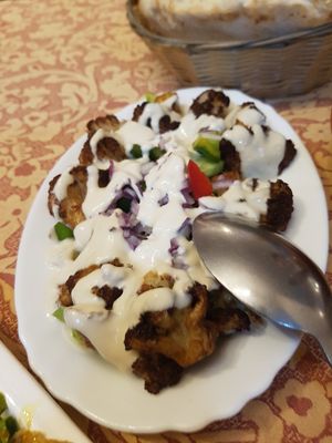 Califlower with tahini at Restaurante Beirut in Gran Canaria