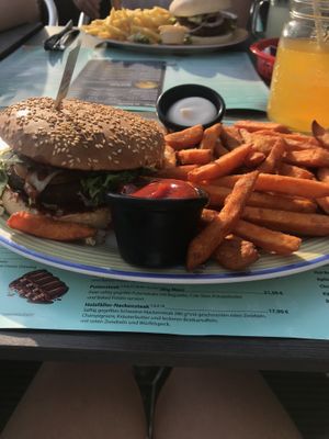 Vegan Special Eastern Burger   at Miss PeppeR in Barsbuettel
