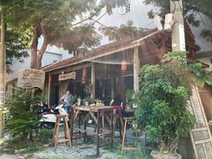 Outside terras  at Thuc Duong Bao An - Bao An Macrobiotic in Da Nang