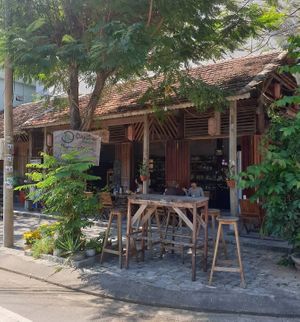 Great atmosphere at Thuc Duong Bao An - Bao An Macrobiotic in Da Nang