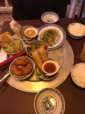 Different bowls at 1990 Vegan Living in Berlin